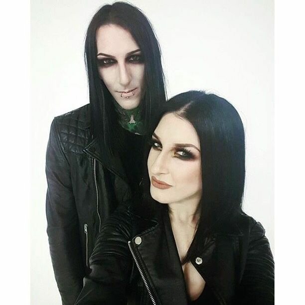 Image of Chris Motionless with his girlfriend, Gaiapatra
