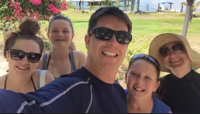 Image of Jim and Dee Breuer with their kids, Gabriella, Kalsey, and Dorianne Breuer