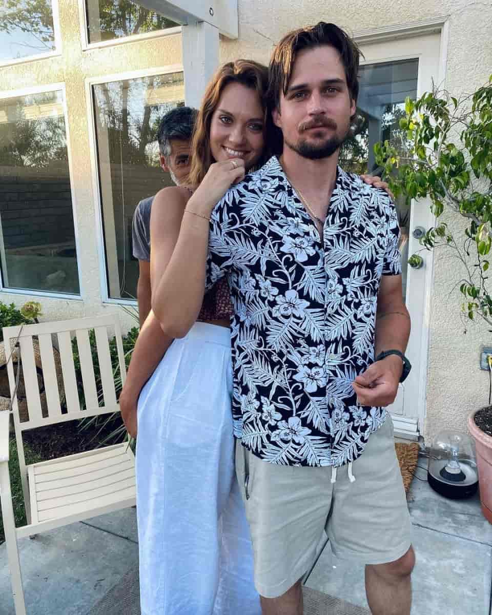 Image of Jon Michael Ecker with his girlfriend, Laura James