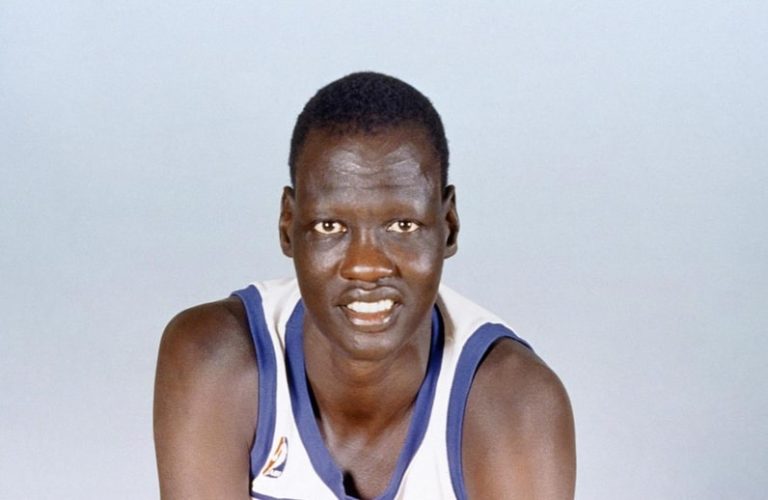 Manute Bol is Married to Wife Ajok Geng Wol picture