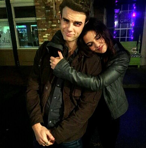 Image of Nathaniel Buzolic with his girlfriend, Danielle Campbell