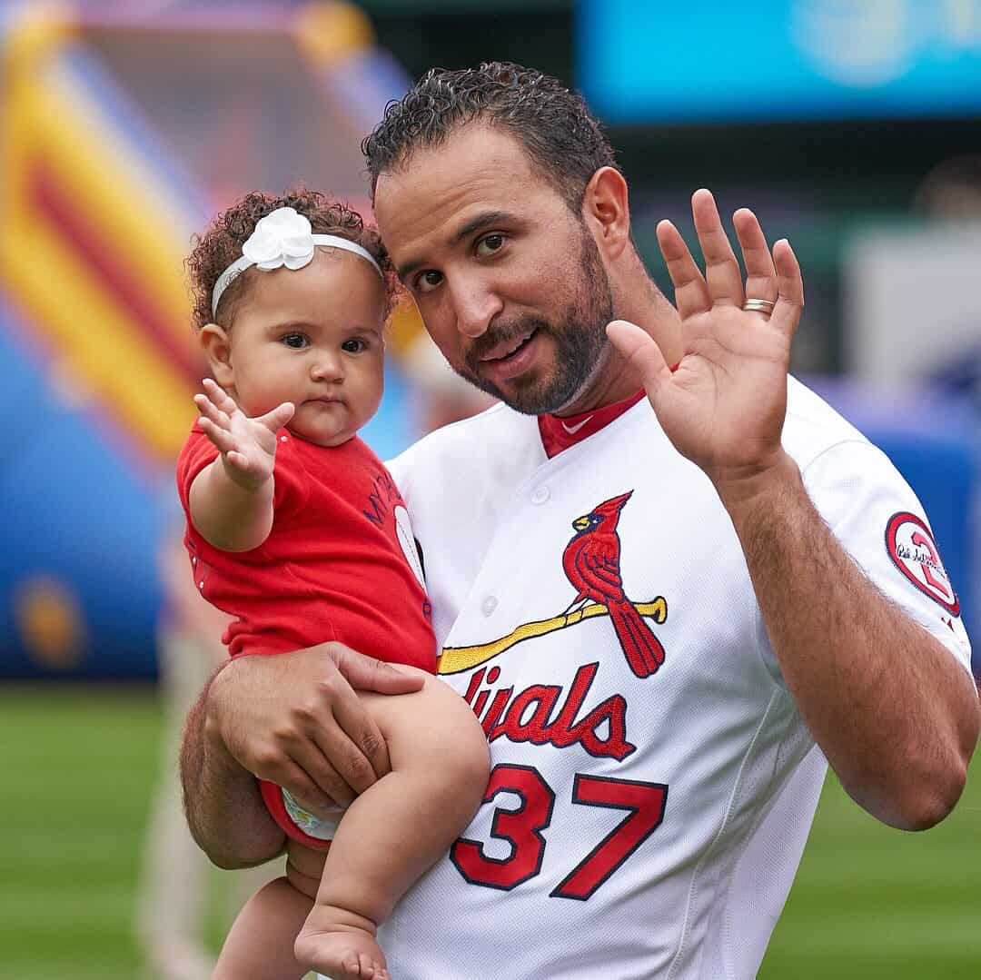 Image of Oliver Marmol with his daughter