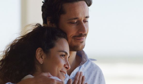 Image of Peter Gadiot with his co-star, Alice Braga  