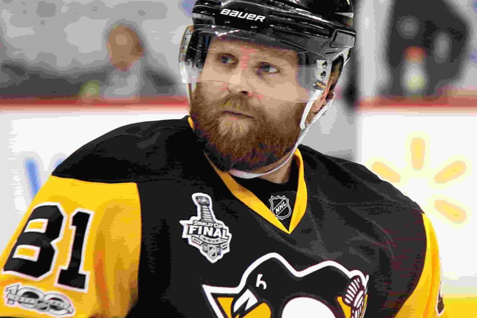 Image of Phil Kessel an American Professional Ice Hokey Player
