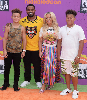 Image of Prince Fielder with his wife, Chanel Fielder, and their kids, Haven and Jadyn Omari Fielder