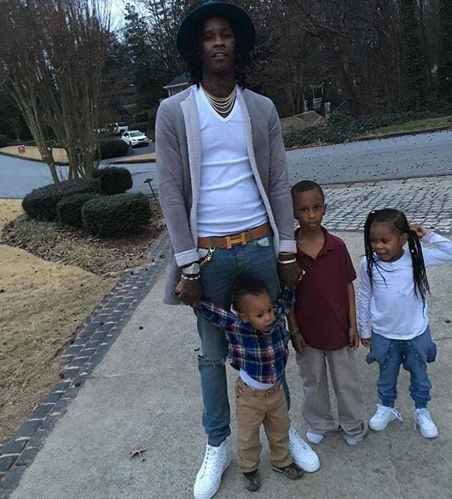Image of Young Thug with his kids