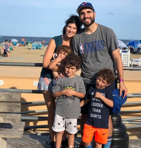 Image of Ariel Helwani with his wife, Jaclyn Stein, and their kids