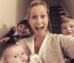 Image of Chelsea Mattingly with her three kids