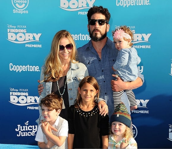 Image of Jon Bernthal with his wife, Erin Angle, and their kids, Henry, Billy, and Adeline Bernthal