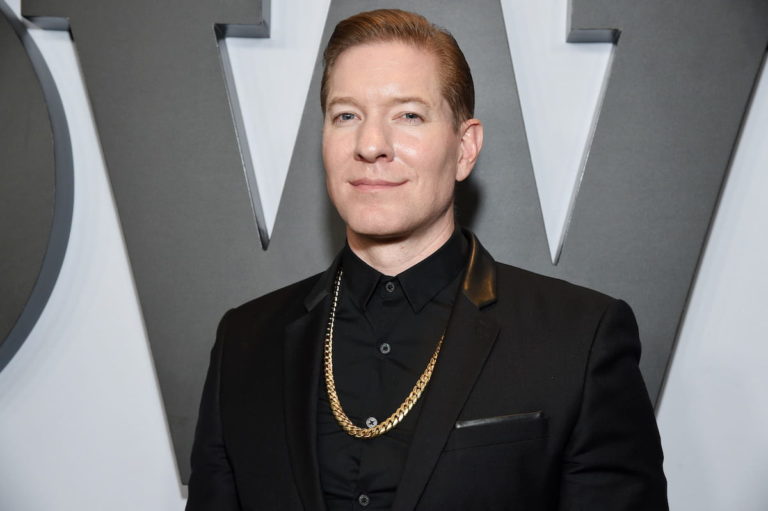 Joseph Sikora is Married to Wife Tania Ribalow. Kids.