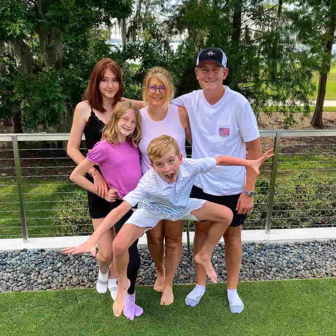 Image of Katie Poulter with her kids, Aimee-Leigh, Lily-Mai, Luke and Joshua