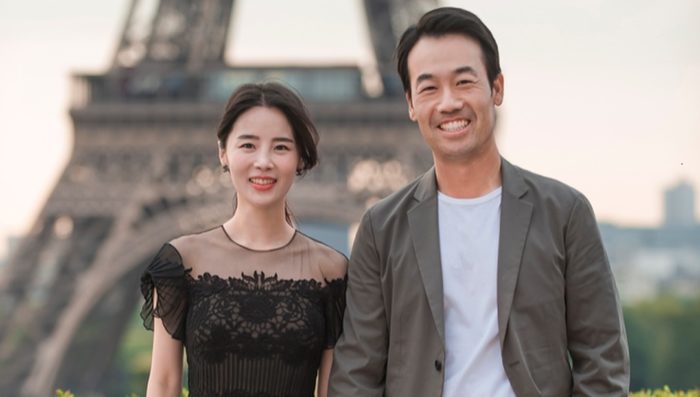 Image of Kevin Na with his wife, Julianne Na