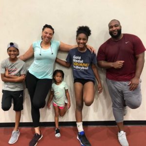 Marcus Spears is Married to Wife: Aiysha Smith. Kids. – wifebio.com