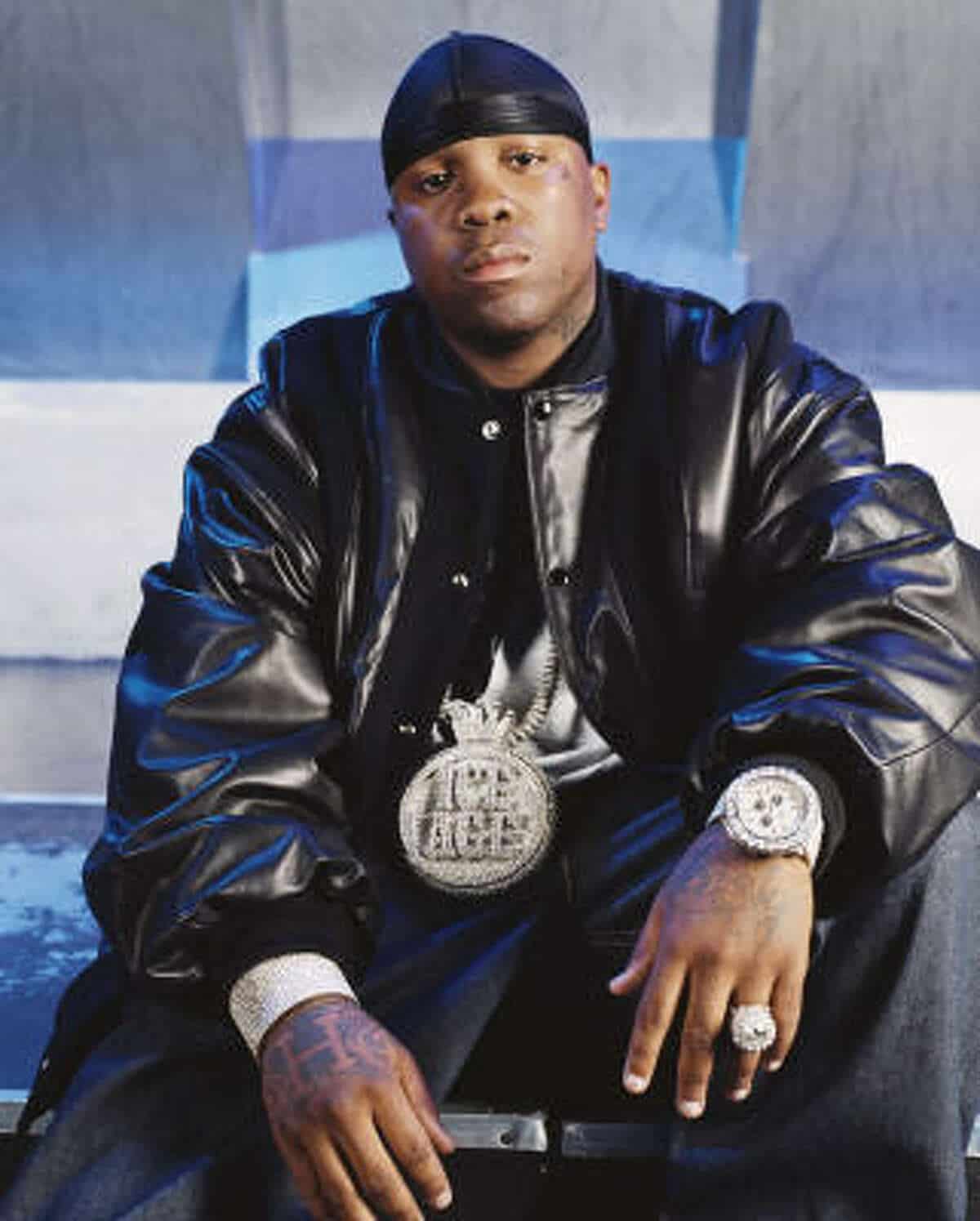 Is Mike Jones Married to Wife? Or Dating a Girlfriend? - wifebio.com