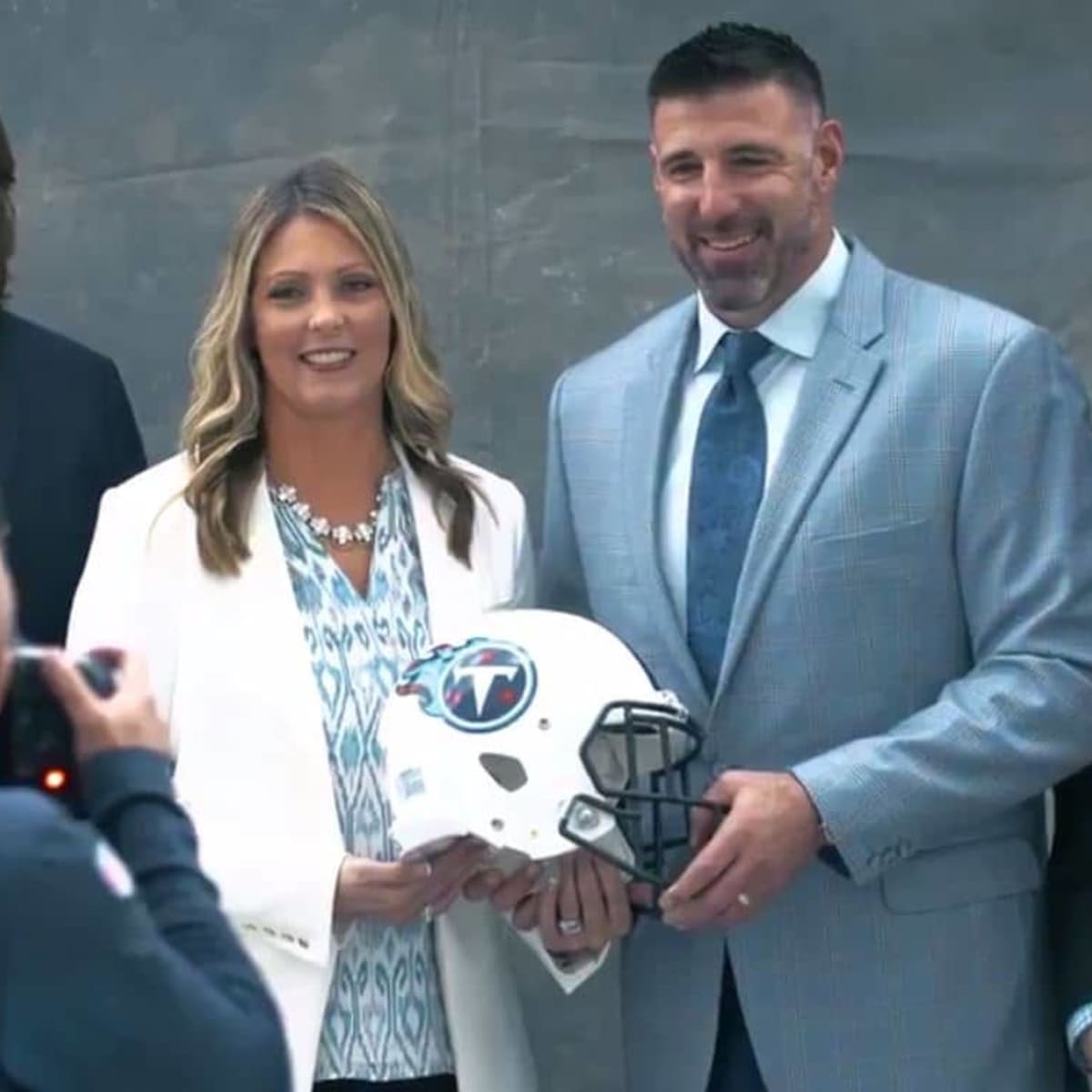 Image of Mike Vrabel with his wife, Jen Vrabel