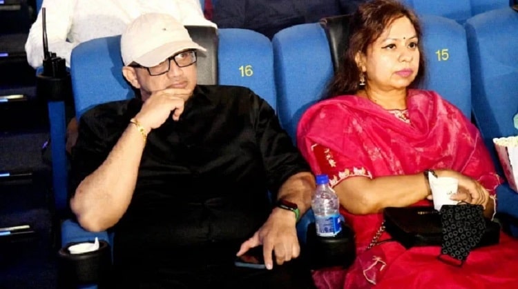 Image of Murad Hasan with his wife, Jahanara Ehsan