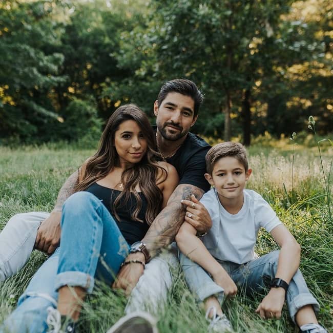 Nick Castellanos is Married to Wife Jessica Gomez. Kids.