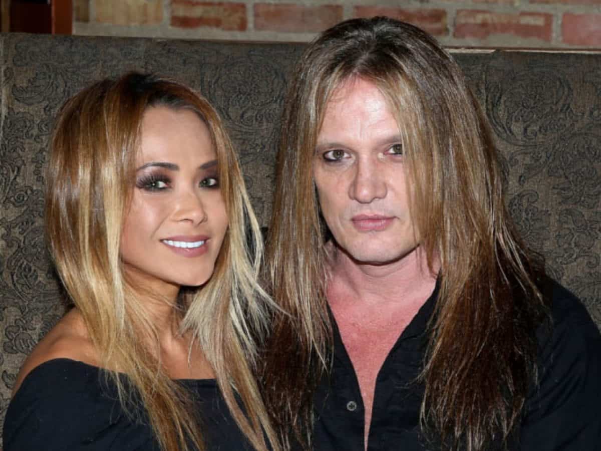 Image of Sebastian Bach with his wife, Suzanne Le 