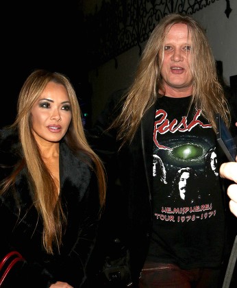 Image of Sebastian Bach with his wife, Suzanne Le