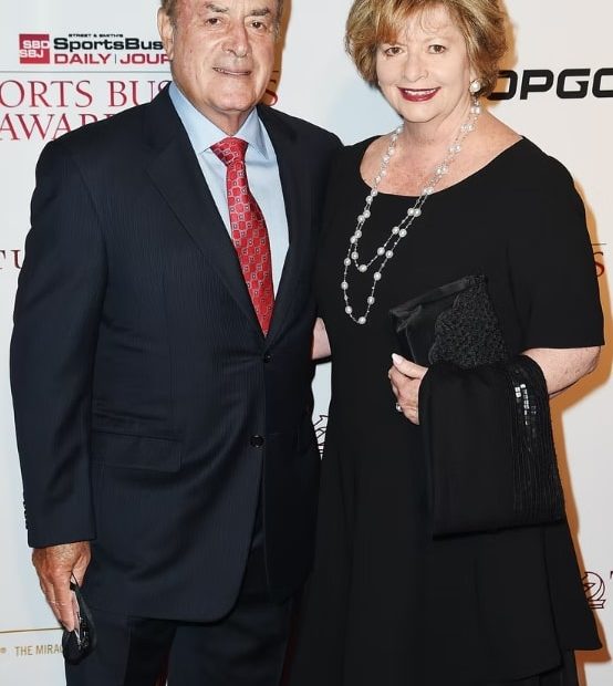 Image of Al Michaels with his wife, Linda Anne Stamaton