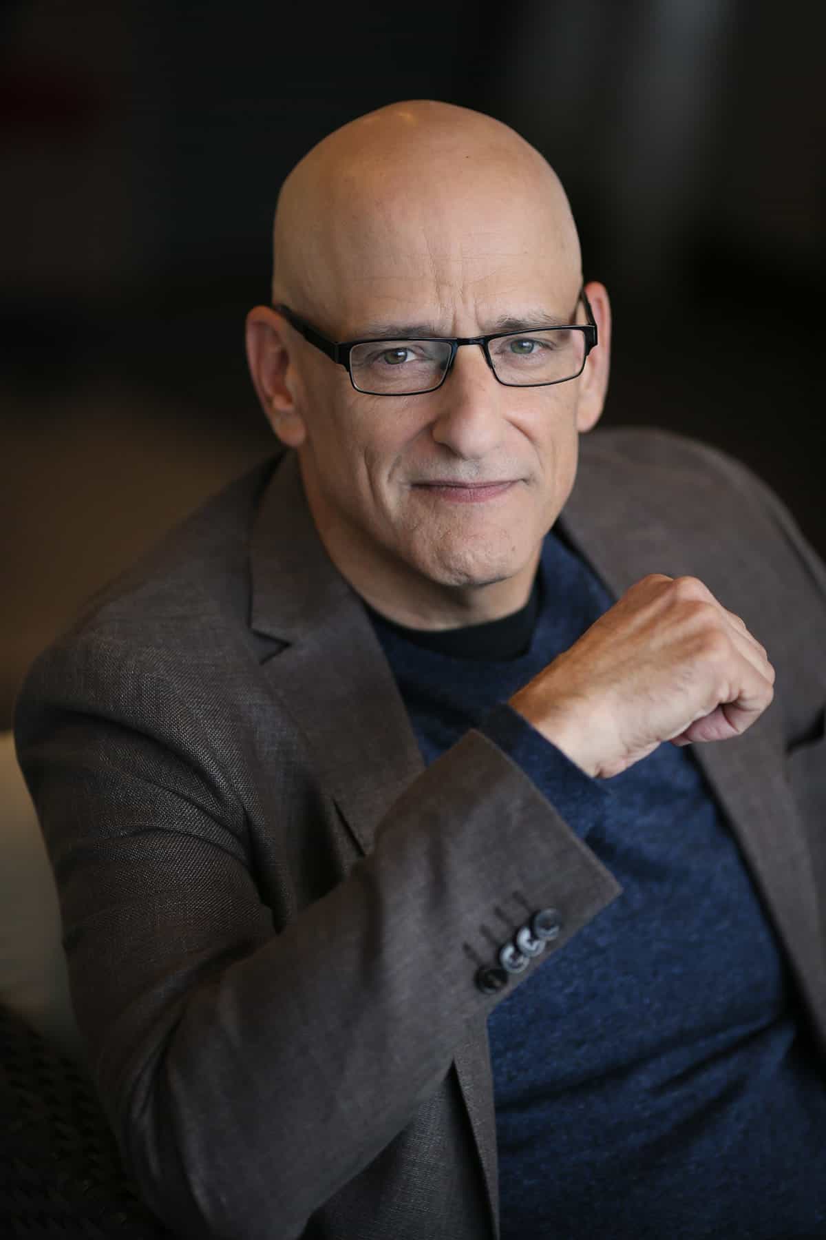 Andrew Klavan is Married to Wife Ellen Flanagan. Kids.