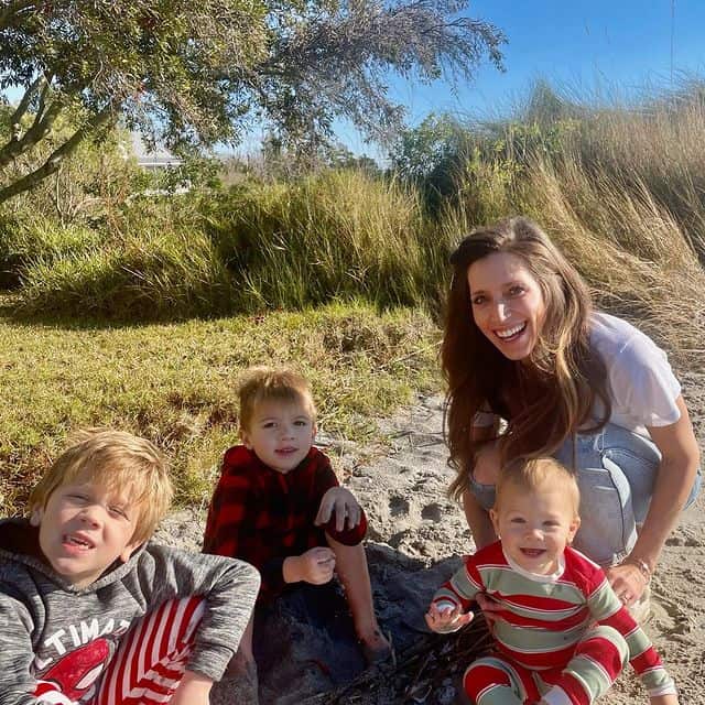 Image of Bear Rinehart's wife, Mary Reames, and their kids