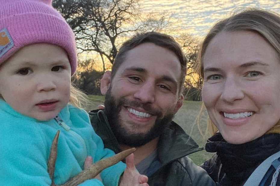 Image of Chad Mendes and Abby Raines with their daughter, Tallulah Mendes