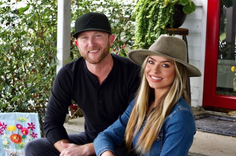 Cole Swindell is not Married to a Wife. Dating a Girlfriend: Courtney ...