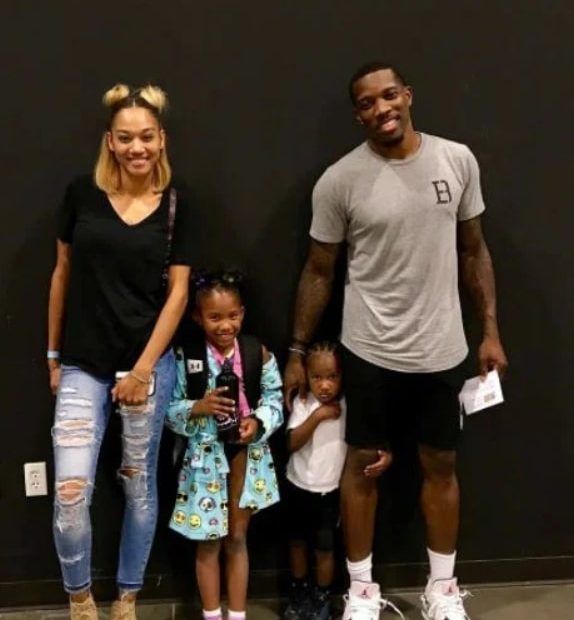 Image of Eric Bledsoe with his wife, Morgan Poole, an dtheri kids, Euriana and Ethan
