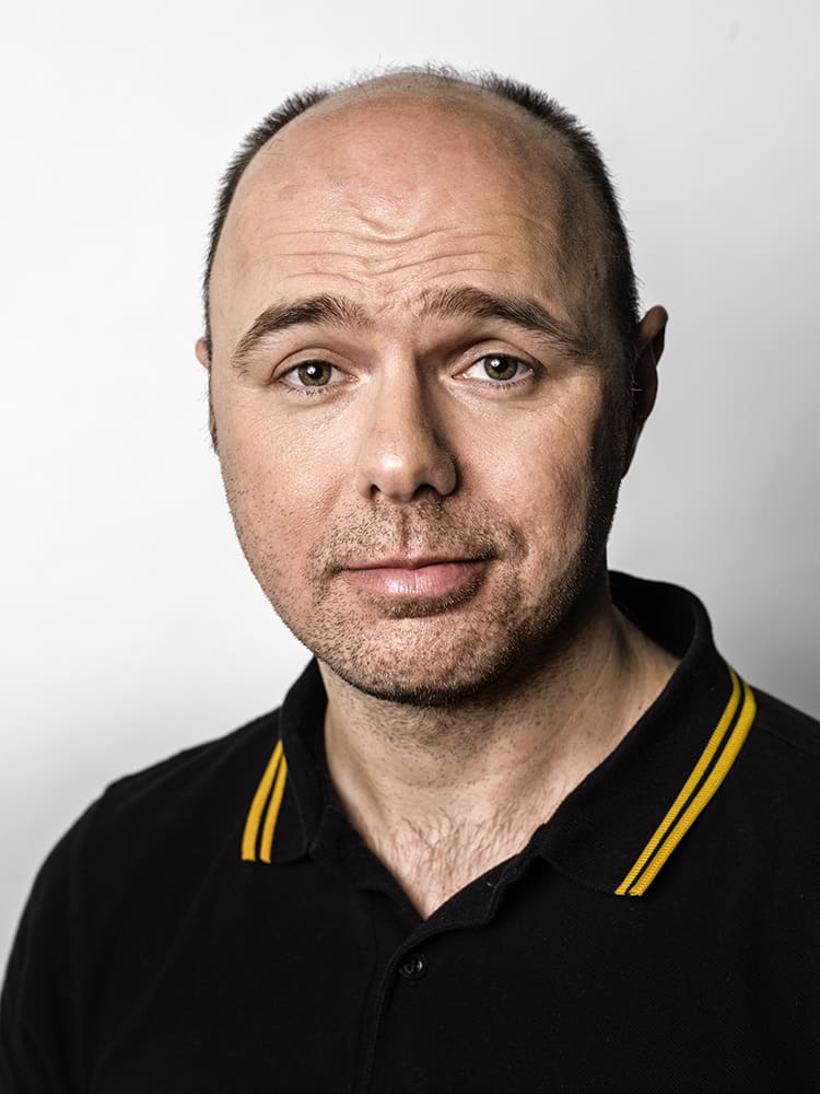 Karl Pilkington is not Married to Wife. Dating Girlfriend Suzanne