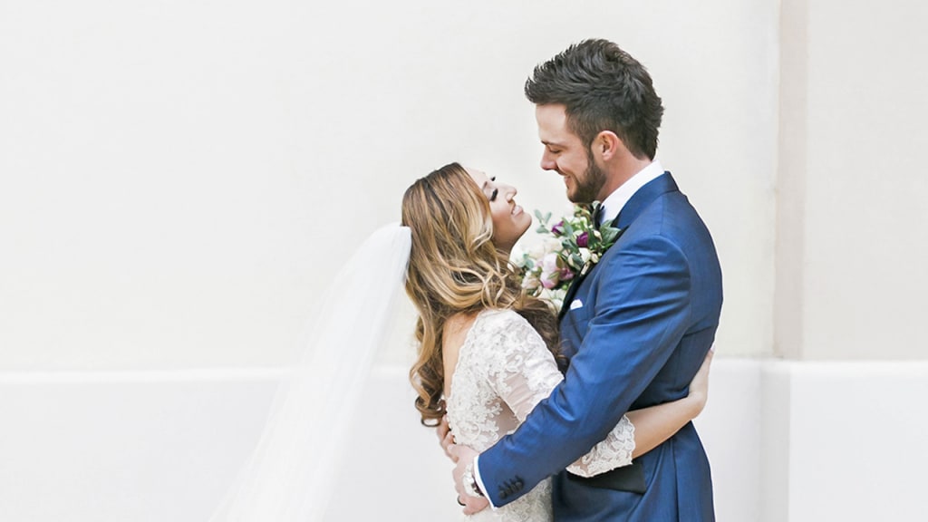 Image of Kris Bryant with his wife, Jessica Delp