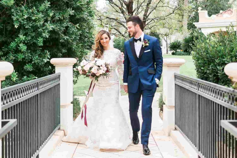 Image of Kris Bryant with his wife, Jessica Delp