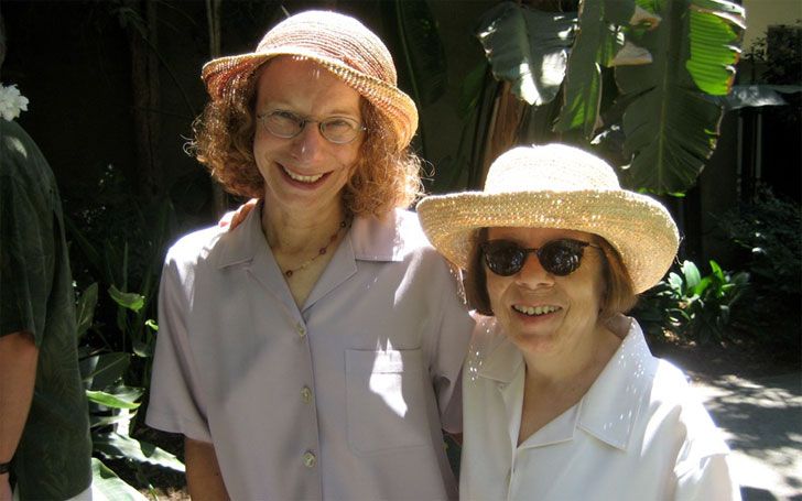 Image of Linda Hunt with her wife, Karen Kline