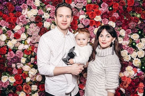 Image of Mark O’Brien with his wife, Georgina Reilly, and their daughter, Penelope