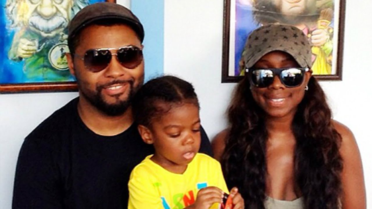 Image of Musiq Soulchild and Meelah Williams with their son, Zac Johnson