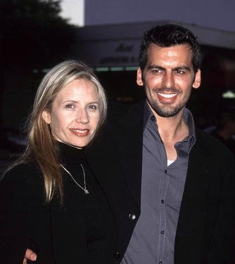 Image of Oded Fehr with his wife, Rhonda Tollefson