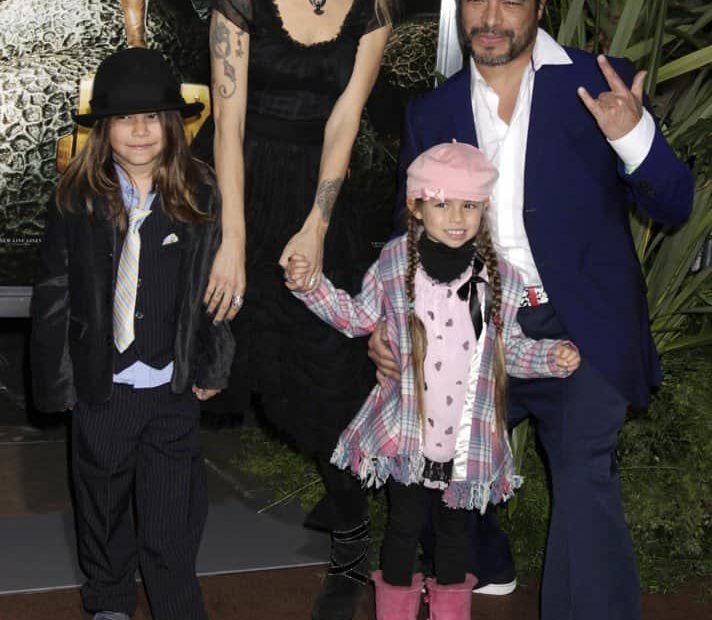 Image of Rob Trujillo with his wife, Chloe Barthelemy, and their kids, Tyler and Lula