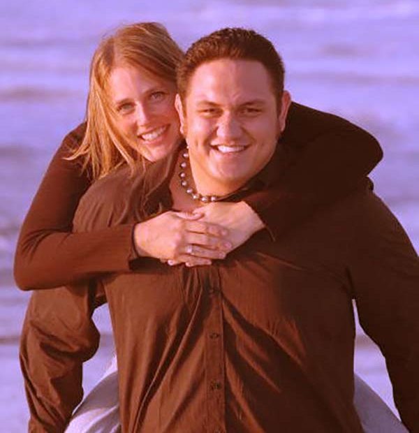 Image of Samoa Joe with his wife, Jessica Seanoa