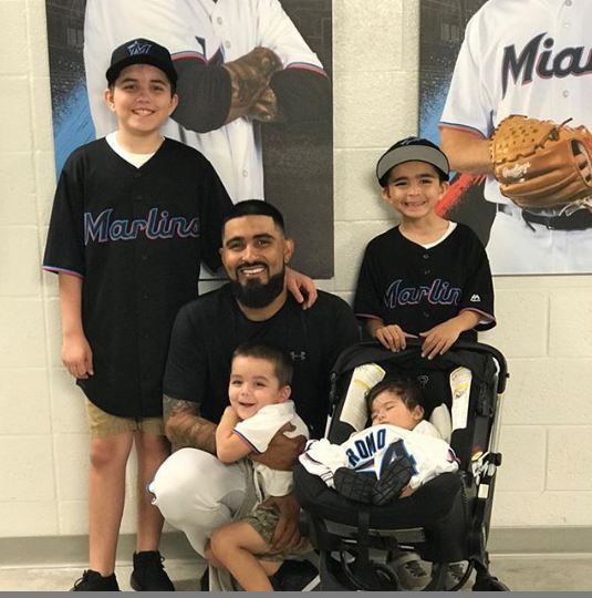 Image of Sergio Romo with his kids