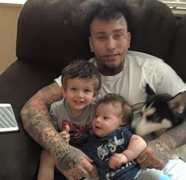 Image of Stitches with his kids