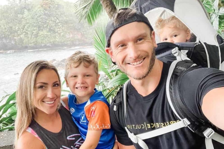 Image of Thomas Delauer with his wife, Amber Delauer, and their kids