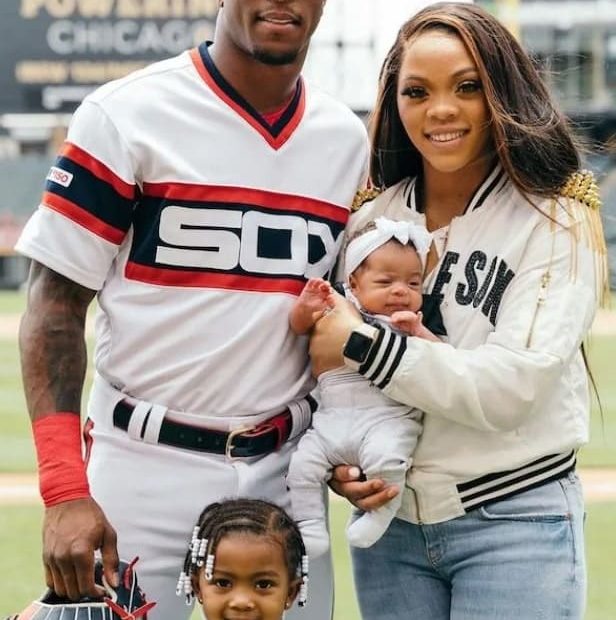 Image of Tim Anderson with his wife, Bria Anderson, and their daughters, Peyton and Paxton