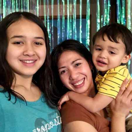Image of Airyn Ruiz Bell with her kids