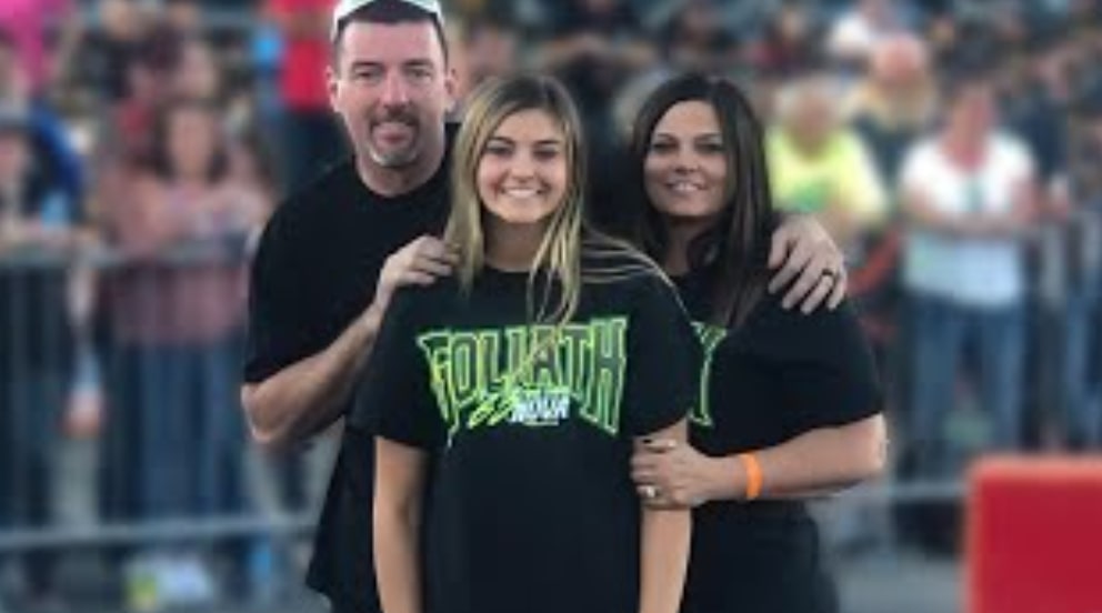 Image of Daddy Dave with his wife, Cassi Comstock, and their daughter, Krisyana