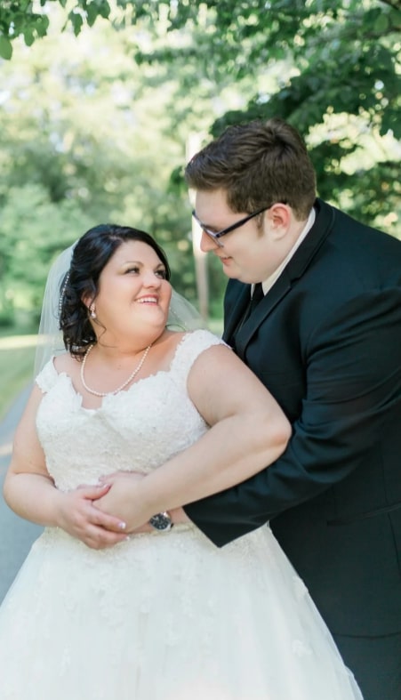 Jordan Smith is Married to Wife: Kristen Denny. Kids. - wifebio.com