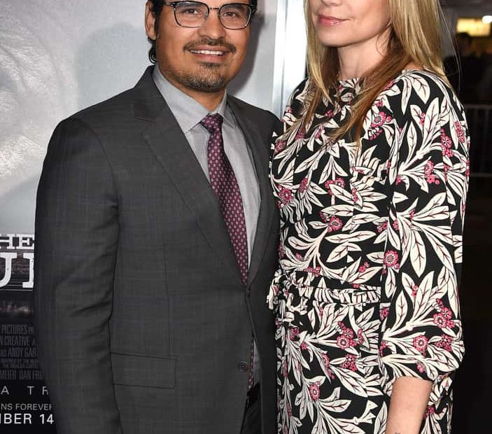 Image of Michael Peña with his wife, Brie Shaffer