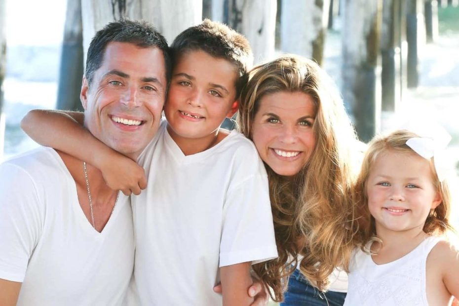 Image of Rob Pelinka with his wife, Kristin Schwarz, and their kids