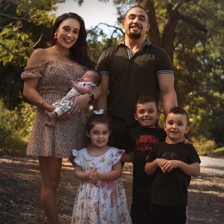 Image of Robert Whittaker with his wife, Sofia Whittaker, and their kids, John, Jack, Jace, and Liliana